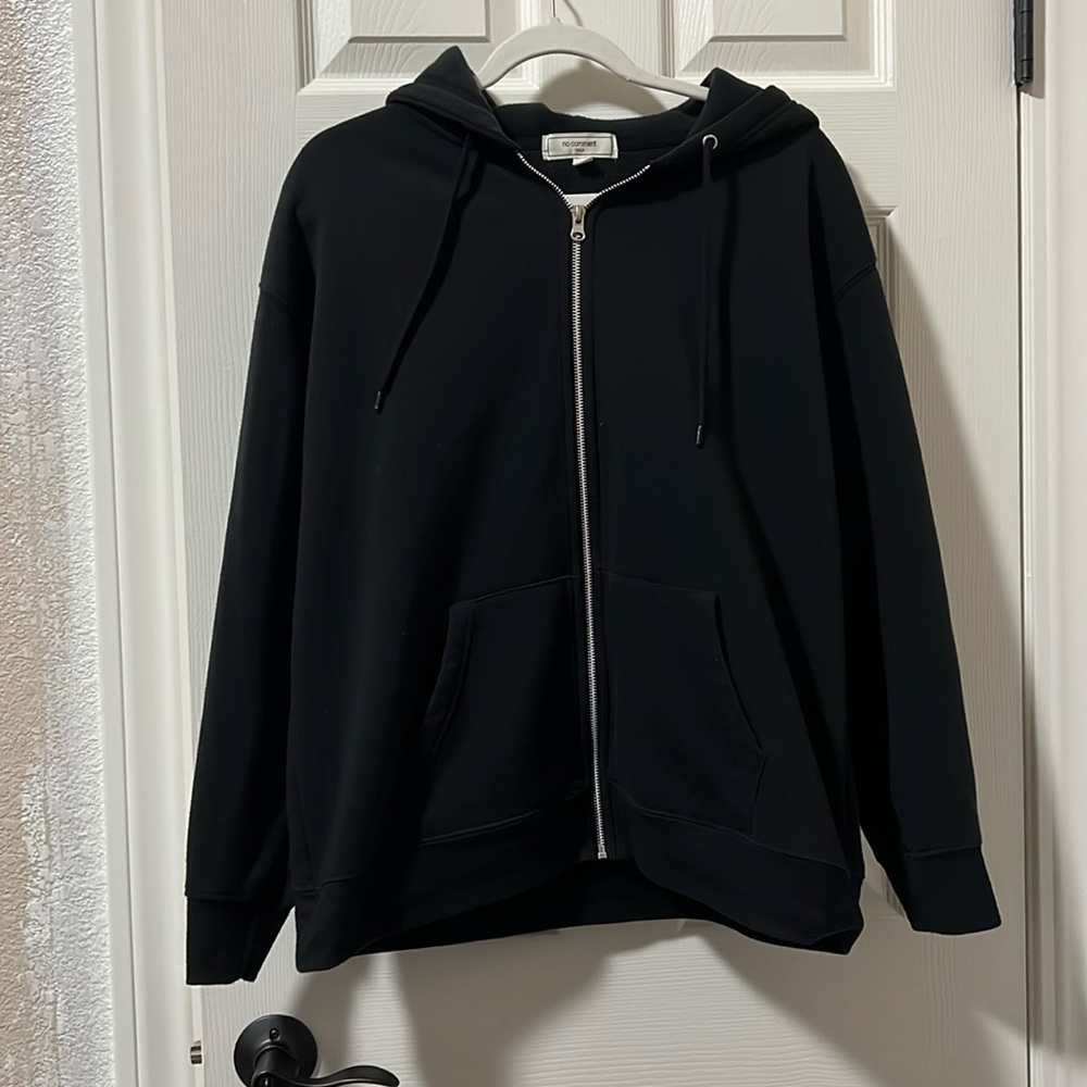 No comment black sleeve sweater